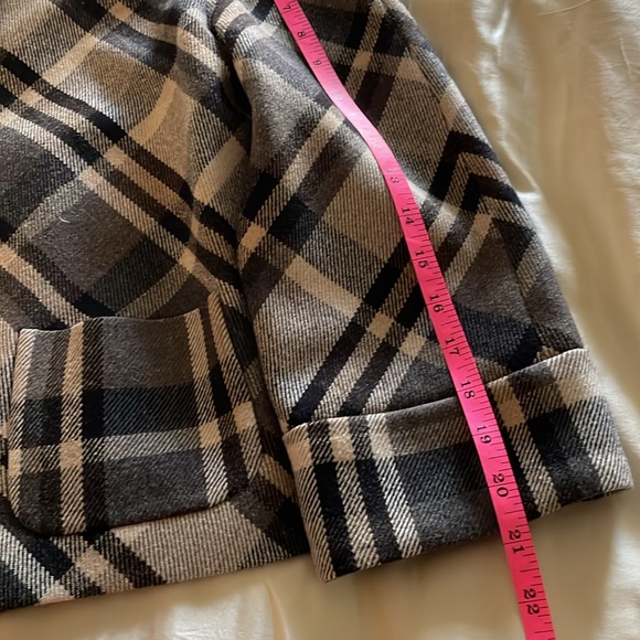 Zara: Plaid Jacket - Picture 9 of 9